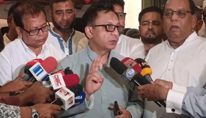 দেশজুড়ে গ্যাস সংকট উত্তরাধিকার সূত্রে পাওয়া : বাণিজ্যমন্ত্রী